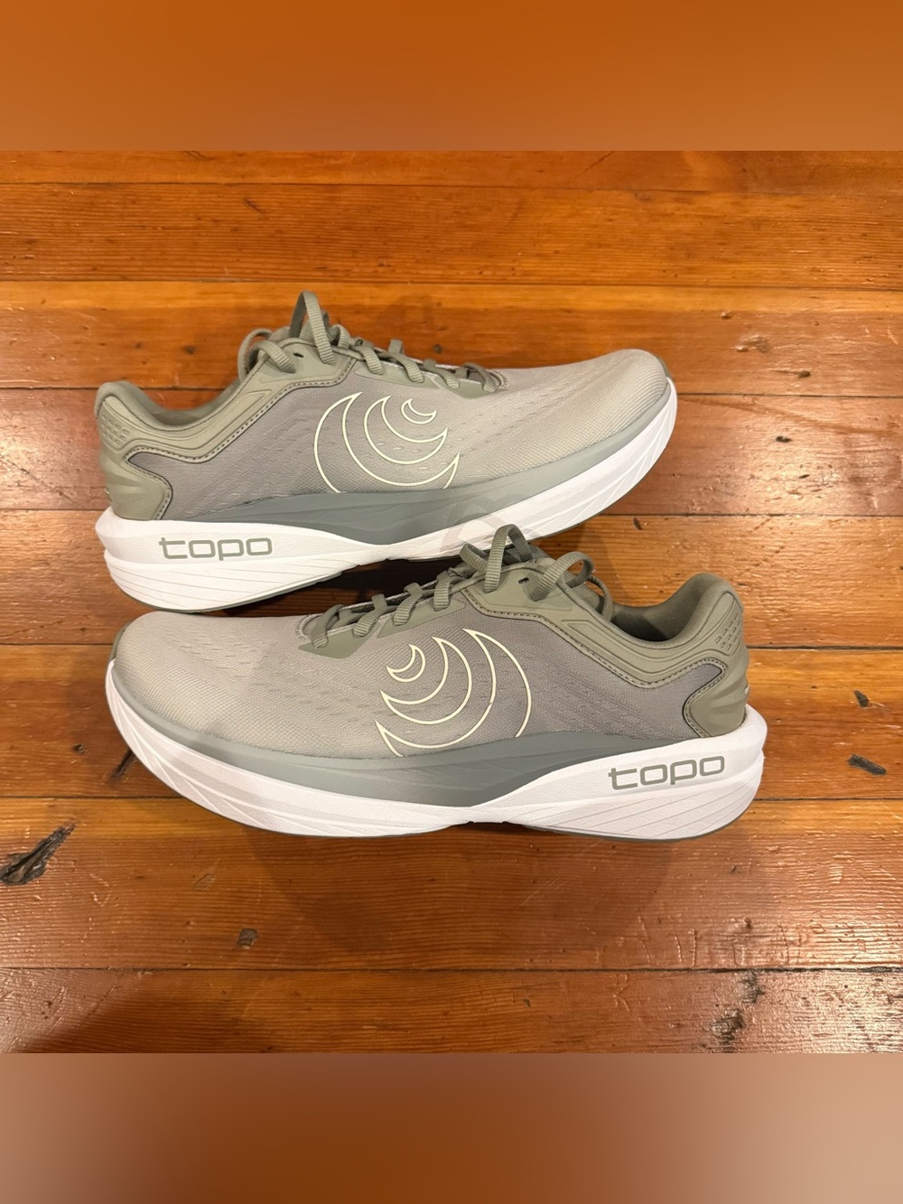 👟 Men’s Topo Athletic Phantom 4 Max Cushion Running Shoes - Size 10.5
